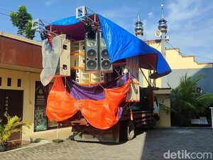 Aksi Nekat Rusak Jembatan buat Truk Sound Berujung Kades di Demak Ditangkap Aksi Nekat Rusak Jembatan buat Truk Sound Berujung Kades di Demak Ditangkap