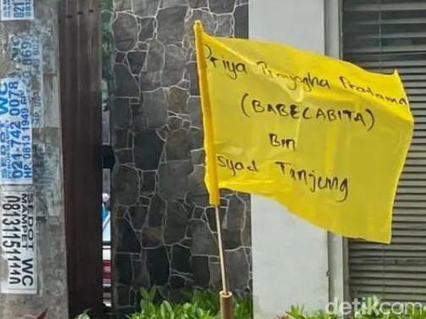 Suasana Rumah Duka Babe Cabita