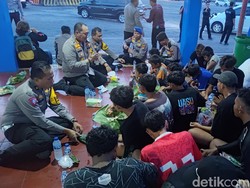 Buka Puasa Bareng Anak Logam, Polresta Banyuwangi Beri Edukasi soal Ini