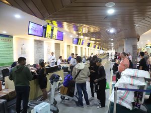 Dishub Catat 1,3 Juta Orang Keluar-Masuk Bali saat Libur Lebaran Dishub Catat 1,3 Juta Orang Keluar-Masuk Bali saat Libur Lebaran
