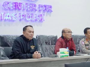 Dirut Jasa Raharja Ikut Cek Arus Mudik dari Command Center Km 29 Tol Japek