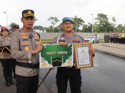 Aiptu Fahmi Dihadiahi Umrah Gratis Usai Viral Lumpuhkan Maling