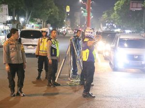 Kapolres Mojokerto Kota Terjun Ikut Patroli Urai Kepadatan H-1 Lebaran