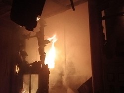 Pabrik Cokelat di Kalisari Surabaya Dilahap Si Jago Merah