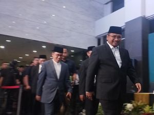 Menag Yaqut Tiba di Kemenag untuk Ikuti Sidang Isbat 1 Syawal 1445 H Menag Yaqut Tiba di Kemenag untuk Ikuti Sidang Isbat 1 Syawal 1445 H