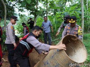 Mercon Pendem Disita Saat Razia Jelang Malam Lebaran di Pacitan Mercon Pendem Disita Saat Razia Jelang Malam Lebaran di Pacitan
