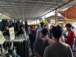 Pasar Legen Klaten Ramai Jelang Lebaran, Diserbu Warga-Pemudik