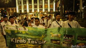 Pawai Obor Sambut Idul Fitri di Masjid Istiqlal