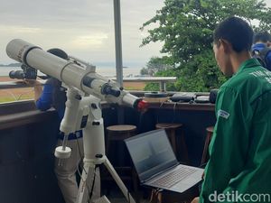 Pantauan Hilal 1 Syawal 1445 H di Sorong Sore Ini, Ketinggian 6 Derajat Pantauan Hilal 1 Syawal 1445 H di Sorong Sore Ini, Ketinggian 6 Derajat