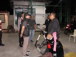 Polres Jakbar Patroli Cek Rumah Kosong yang DItinggal Mudik Warga