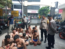 Aksi Gagah-gagahannya Viral, 11 Preman Cikutra Lesu Diciduk Polisi