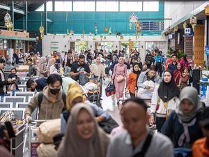 KAI Berangkatkan 1.060 Pemudik Program Gratis Tujuan Lubuklinggau-Tanjung Karang KAI Berangkatkan 1.060 Pemudik Program Gratis Tujuan Lubuklinggau-Tanjung Karang