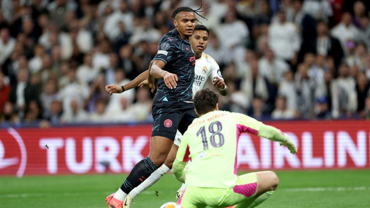Real Madrid unggul 2-1 atas Manchester City di babak pertama (Foto: Getty Images/Clive Brunskill)