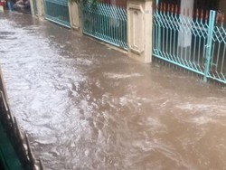 Rumah Warga di Rawakuda Cibubur Tergenang