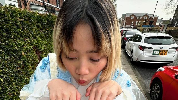 Penampilan perdana Camillia Laetitia Azzahra alias Zara tanpa kerudung