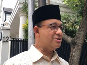 Pendopo Anies Baswedan Dipadati Relawan dan Pendukung