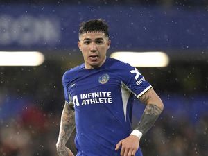 Chelsea Disebut Akan Jual Enzo Fernandez gegara Aksi Rasis