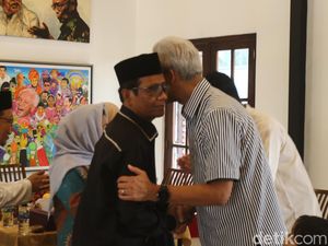Mahfud Md Hadiri Open House Ganjar di Sleman
