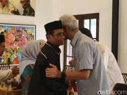 Mahfud Md Hadiri Open House Ganjar di Sleman