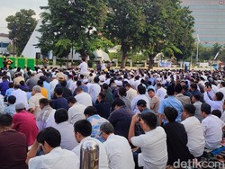 Potret Salat Idul Fitri di Lapangan Simpang Lima Semarang