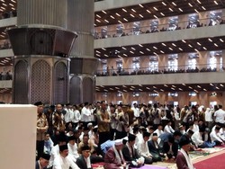 Jokowi-Maruf Amin Salat Id di Masjid Istiqlal