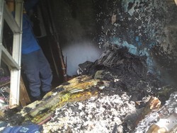 Ditinggal Salat Id, Rumah Eman Hangus Dilalap Api