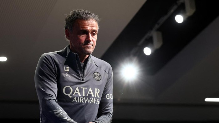 Soccer Football - Champions League - Paris St Germain Press Conference - Paris-Saint-Germain Training Centre, Poissy, France - April 9, 2024 Paris St Germain coach Luis Enrique after the press conference REUTERS/Stephanie Lecocq