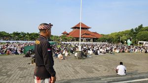 Pecalang dan Lantunan Takbir di Pulau Dewata