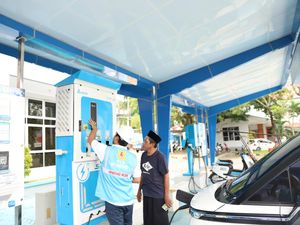 PLN Sulselrabar Catat Transaksi SPKLU Naik 3 Kali Lipat Saat Mudik Lebaran PLN Sulselrabar Catat Transaksi SPKLU Naik 3 Kali Lipat Saat Mudik Lebaran