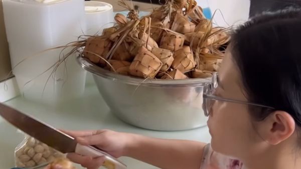 Jago Masak! Ini Momen Prilly Latuconsina ketika Masak Rendang dan Ayam Goreng