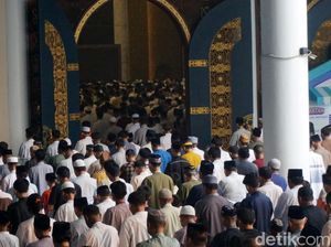 Jadwal Salat Jawa Timur 1 November 2024, Jangan Lewatkan Waktu Jumatan!