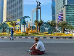 Sisi Lain Lebaran di Jakarta: Foto-foto di Jalan hingga Berburu Bakso