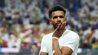 Ali Al Bulayhi masih jadi buah bibir walaupun insidennya dengan Ronaldo sudah berlalu sekitar dua hari. Foto: REUTERS/Rula Rouhana