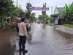 Banjir di Jalur Alternatif Jember-Lumajang Surut, Arus Lalin Kembali Normal