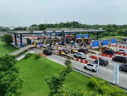 304 Ribu Kendaraan Masuk Surabaya via GT Waru Gunung Sejak H-10 Lebaran 2025
