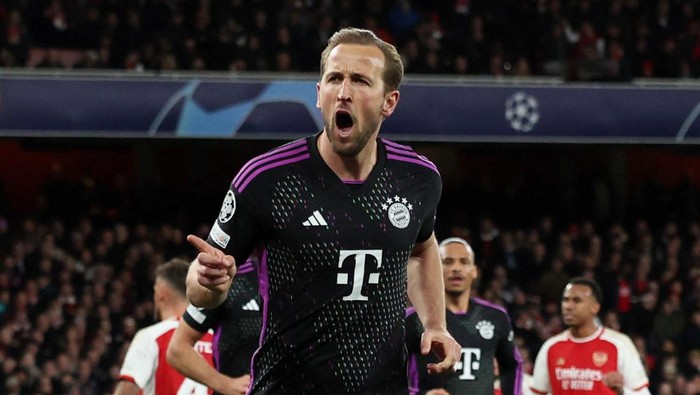 Soccer Football - Champions League - Quarter Final - First Leg - Arsenal v Bayern Munich - Emirates Stadium, London, Britain - April 9, 2024 Bayern Munichs Harry Kane celebrates scoring their second goal REUTERS/David Klein