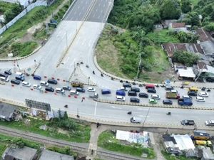 Jalur Wisata Sukabumi Padat, Budi Tempuh 4 Jam Cigombong-Parungkuda Jalur Wisata Sukabumi Padat, Budi Tempuh 4 Jam Cigombong-Parungkuda