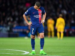 Kylian Mbappe Memble di Laga PSG Vs Barcelona