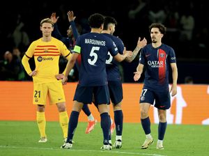 Enrique Pede PSG Bisa Comeback di Markas Barcelona
