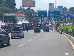 Polisi Terapkan One Way Arah Puncak Bogor Siang Ini