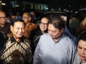 Momen Prabowo Hadiri Open House di Rumah Airlangga Hartarto