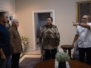 Momen Prabowo Buat Zulhas Terbahak Saat Bilang PAN PAN PAN