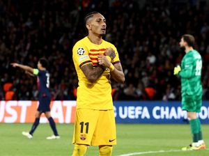 Gol Raphinha Bawa Barcelona Ungguli PSG 1-0 di Babak Pertama