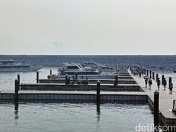 Libur H+1 Lebaran, Ribuan Wisatawan Nyeberang ke Nusa Penida