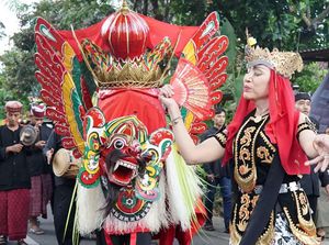 Barong Ider Bumi, Tradisi Suku Osing Digelar Tiap Tanggal 2 Syawal Barong Ider Bumi, Tradisi Suku Osing Digelar Tiap Tanggal 2 Syawal