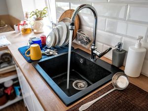 Ada Pipa Wastafel Bocor di Rumah? Segera Atasi Pakai Cara Ini Ada Pipa Wastafel Bocor di Rumah? Segera Atasi Pakai Cara Ini