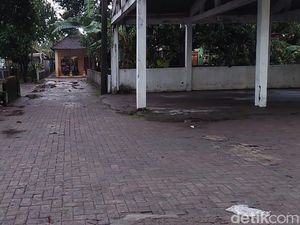 Banjir Surut, Warga 8 RT Mojoroto Kediri Kembali ke Rumah Usai Ngungsi Banjir Surut, Warga 8 RT Mojoroto Kediri Kembali ke Rumah Usai Ngungsi