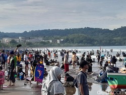 Libur Lebaran, Objek Wisata Pangandaran Diserbu Wisatawan