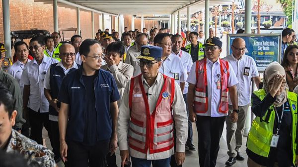 Momen Menhub Tinjau Kesiapan Arus Balik di Bandara Soetta