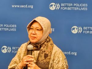 Jurus Risma Tangani Bencana RI Jadi Kesimpulan Forum Infrastruktur OECD Jurus Risma Tangani Bencana RI Jadi Kesimpulan Forum Infrastruktur OECD